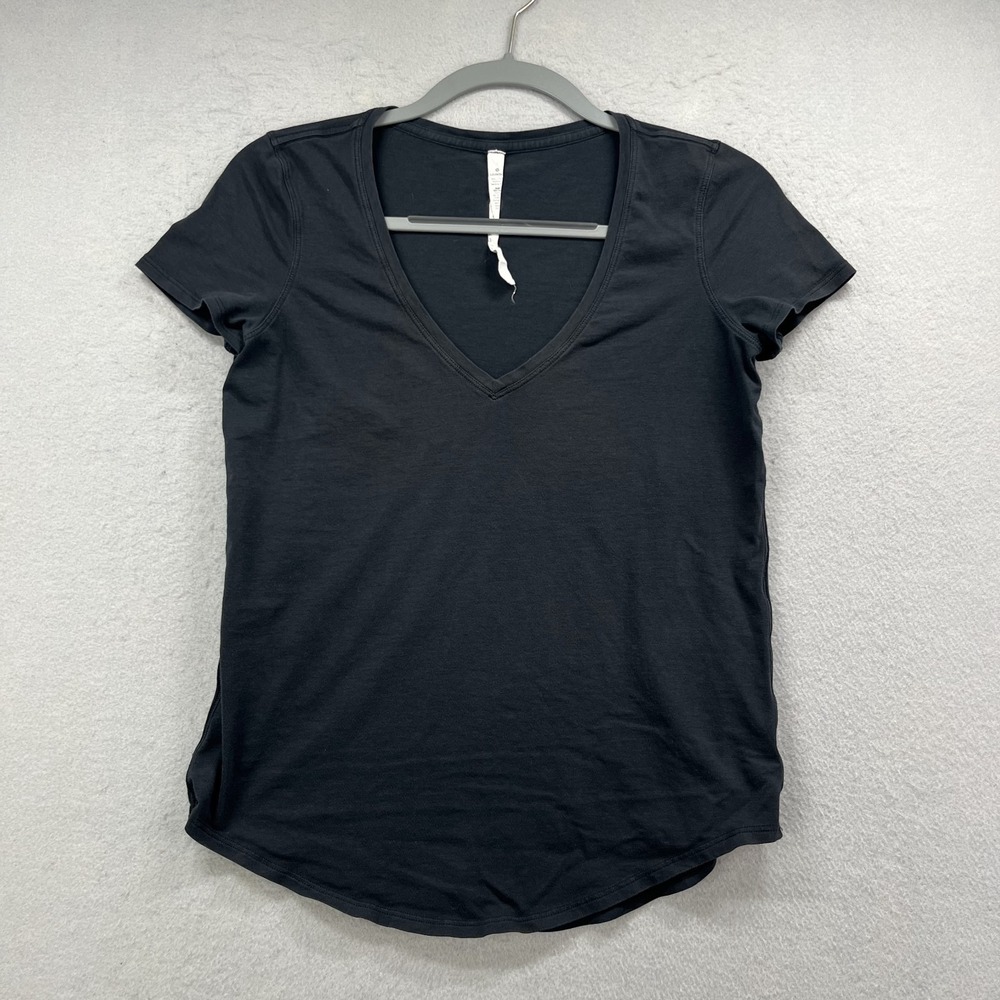 Lululemon T-Shirt Womens 4 Black‎ V-Neck Pima Cotton Short Sleeve Tee Casual